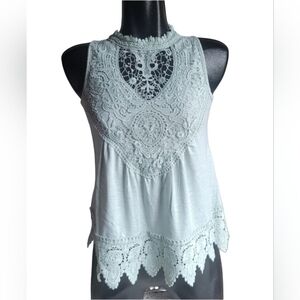 No Boundaries Pale Mint Lace Detailed Sleeveless Top XS